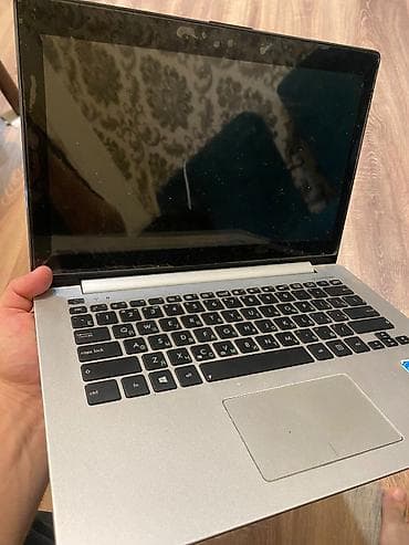 Ultrabook tipli noutbuk İşlək vəziyyətdədi amma yazılım microsfot