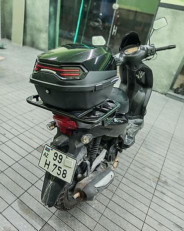 Аксессуары и тюнинг: Şəhərdaxili istifadəyə uyğun skuter Xüsusiyyətlər: - Odometrlə yürüş — 4