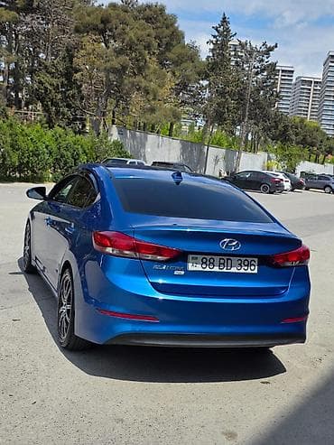 aqua disk: Hyundai Elantra: 2 l | 2017 il Sedan — 6