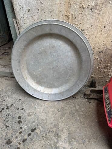 toyuq əti: Biri 80 azn Metall teşt/bozbaş sini - Material: qalın metal — 1