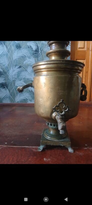 qedimi xalcalar: Antika samovar *SEVA XİRDALAN* Antik samovar satilir. Qədimi — 3
