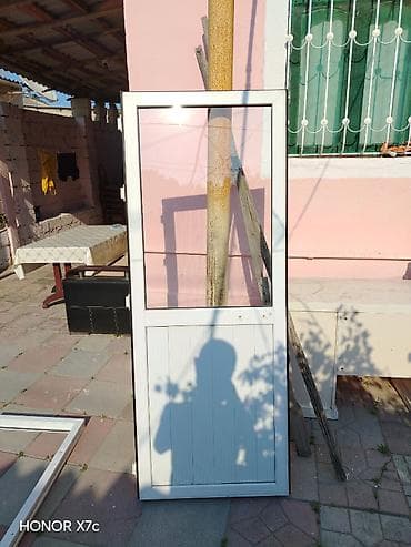 sef qapi: PVC balkon/qapı bloku - Material: ağ PVC profil - Dizayn: yuxarı — 2