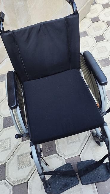 Yenidir.Hec bir problemi yoxdur.Cox az istifade olunub.Doseyide var — 2