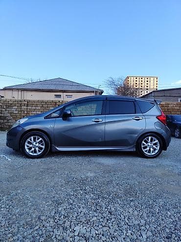 07 ucuz: Nissan Note Medalist (JDM), boz rəng, hatchback gövdə. Texniki — 4