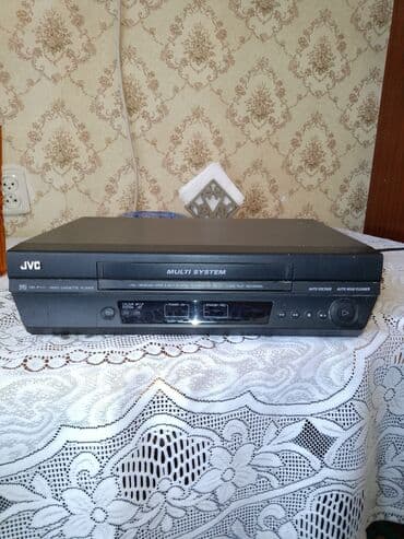 jvc maqnitola: JVC — 1