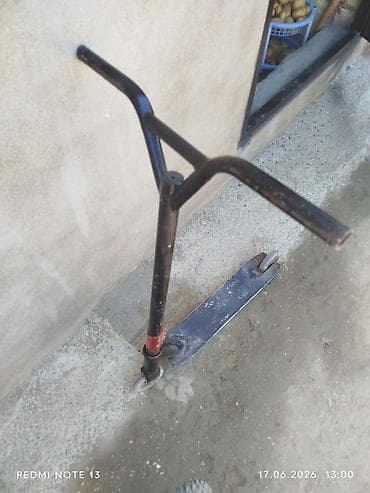 disk r16 type 0: Freestyle skuter – BMX tipli Y-formalı sükanlı, metal gövdə. - Rəng — 3