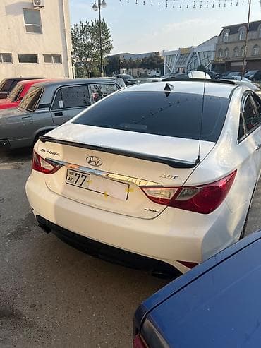 traktor satlir: Hyundai Sonata: 2 l | 2014 il Sedan — 4