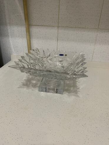 Bitkilər: 1 eded cerez qabi, karacadan 1 ededi 150 azn alinib. 25 azn — 5