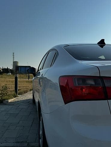 picanto kia: Kia Rio: 1.4 l | 2013 il Sedan — 8