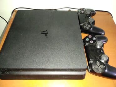 en ucuz ps: PlayStation 4 Slim 1TB 2 ədəd original pult və bütün kabelləri var. Ev — 2