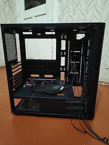 komputer korpus: Thermaltake keys Keysin arxa tərəfi və — 4