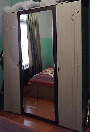 paltar dolab: 4 qapılı, Güzgülü, Bej, Digər material, Açılan, Düz dolab — 1