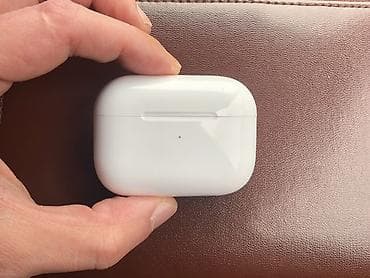 Apple AirPods 2 Pro Original. Demək olarki heç istifadədə olmayib