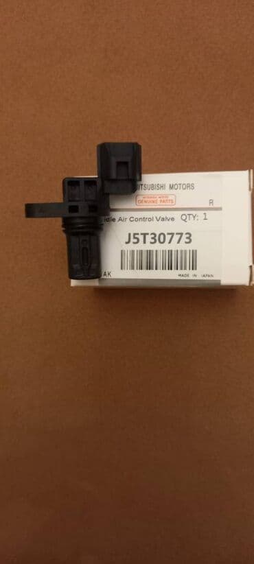 volqa matoru: Mitsubishi Airtrek Outlander Lancer raspridval datciki mr567292 — 2