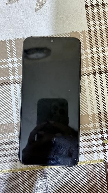 Xiaomi Redmi smartfon - Model: Redmi (arxa hissədə “Redmi” loqosu