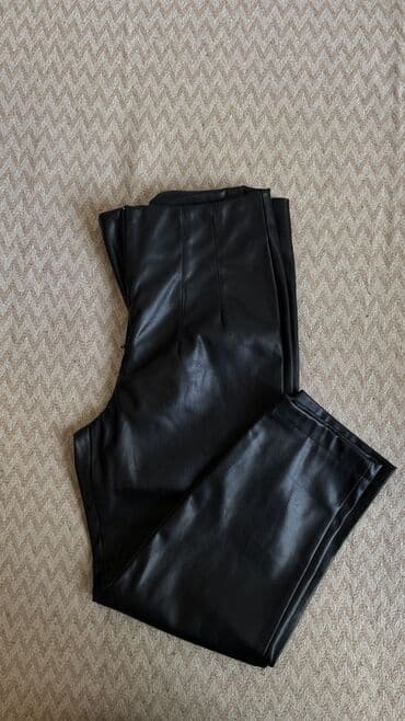 Qara eko–dəri şalvar - Material: hamar, parıltılı eko-dəri (PU) -