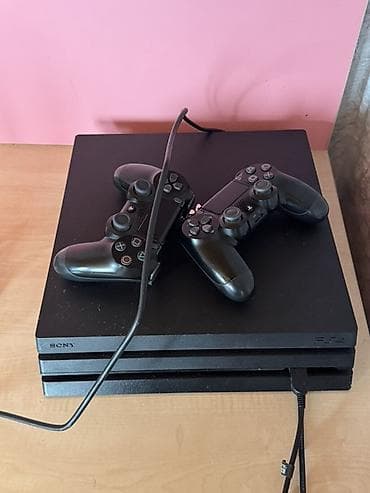 Məhsul: Sony PlayStation 4 Pro oyun konsolu + 2 ədəd DualShock 4