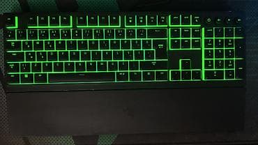 netbook satilir: Razer Ornata V3 RGB — Mecha-Membrane USB Black Cox az istifade — 2