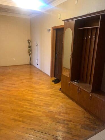 goygol kirayə ev: Nərimanov metrosuna 14 mertebeli binanın 7-ci mərtəbəsində yerləşən — 4