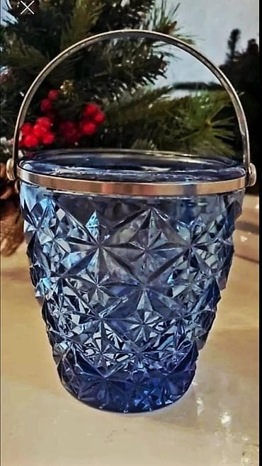 divar ucun dekorlar: СССР.1961г.
Москва.Б.У.М — 2