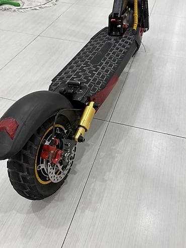 Elektrik skuter – güclü işıqlandırma və tam asqı sistemi — 8