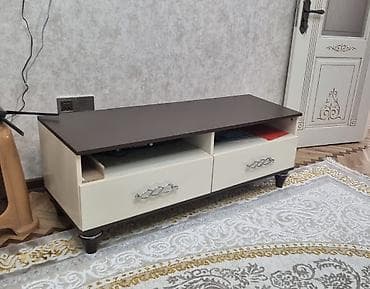 Kreslolar: Tv stent 40 azn.
Unvan Şamaxinka
Vesile🌹1208 — 1