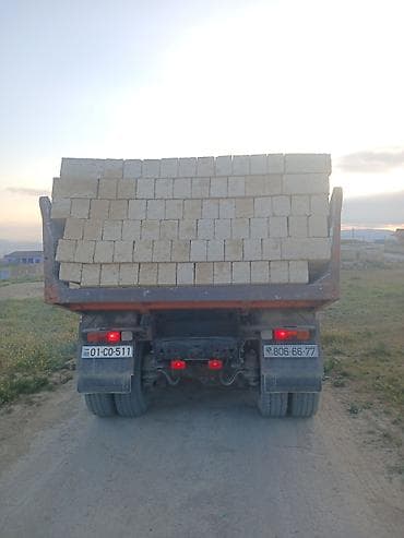 ağ xalca: Təbii daş blokları – tikinti və abadlıq işləri üçün - Material: yerli — 1