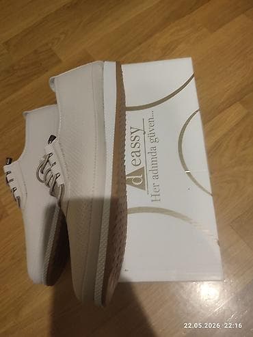 Bej rəngli yüngül gündəlik ayaqqabı - Model: bağcıqlı slip-on hibrid — 3
