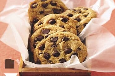 şokolad tower: Şokolad damcıları ilə peçenye - Kərə yağı əsaslı xəmir, kənarları — 1