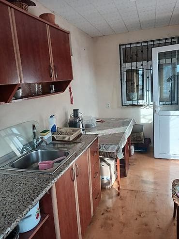 memar ecemide ev alqi satqisi: Əmircan qəs. 5 otaqlı, 100 kv. m, Yeni təmirli — 10