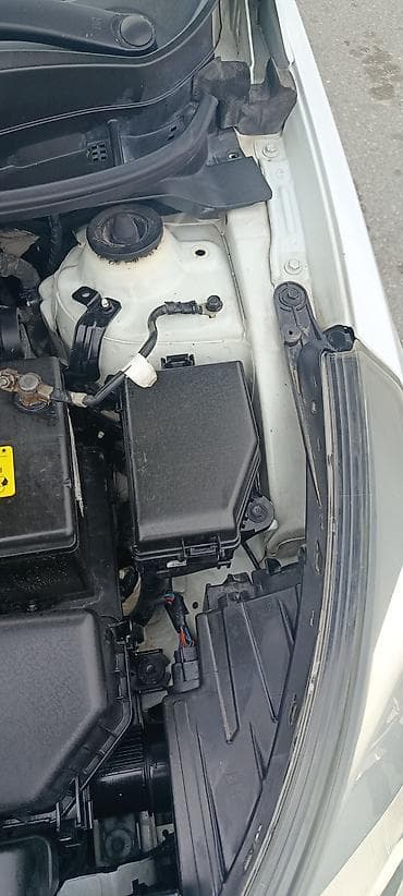 sveca qiyməti: Hyundai Accent: 1.6 l | 2012 il Sedan — 9
