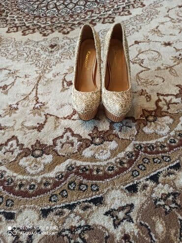 Tuflilər, Ölçü: 36, Yeni lalafo.az -da Tuflilər, Ölçü: 36, Yeni