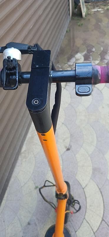 İşlənmiş Elektrik samokat 8", 351 - 500 Vt, 16 - 25 km/s, Ödənişli çatdırılma — 2