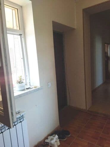 8 noyabr: Hövsan qəs. 3 otaqlı, 100 kv. m, Kredit yoxdur, Orta təmir — 15