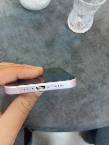 pink iphone: IPhone 15, 128 GB, Çəhrayı, Face ID — 5