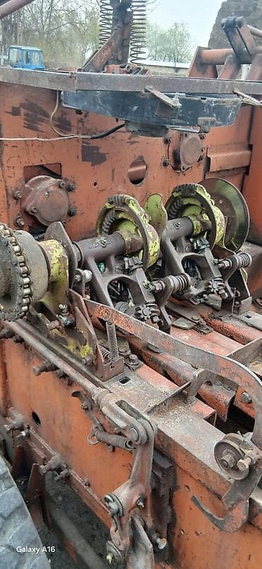 qaz 3110 turbo.az: Məhsul: Kənd təsərrüfatı üçün pres aparatı klasındı Təsvir: - — 2