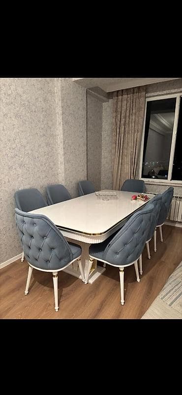 Qonaq otağı üçün, Oval masa, 8 stul