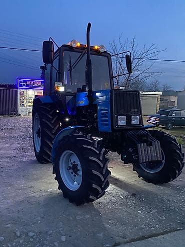 Холодильное оборудование: Belarus 892 traktor Xüsusiyyətlər: - Model: Belarus 892 (etiket — 7