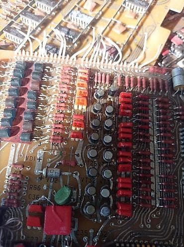 ikinci el komputer satisi: Aliram yaxsi qiymetlere Kohne platalar kohne Radiya Vidyo Televizor — 2