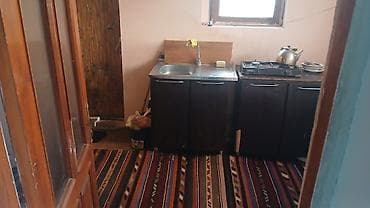 Qarajlar: Yasamalda saf suyun arxasında insatclar metrosuna yaxın 2 otaglı heyet — 5