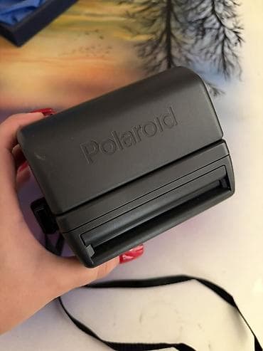 polaroid: Polaroid instant fotoaparat - Brend: Polaroid - Korpusu qatlanan — 1