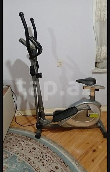 Elliptik trenajor, evdə idman etmək üçün əlverişli bir seçimdir. Bu