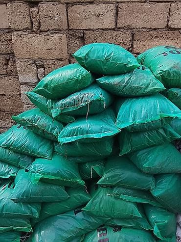 çinar topdan satış: Məhsul: Torf (bağ və dekorativ bitkilər üçün) Təsvir: - Yaşıl rəngli — 3