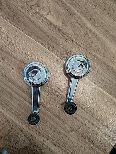 Lada vaz üçün şüşə qaldıran əla vəziyyətdədir. Cütü 20azn