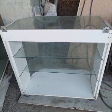 rəf vitrinləri: Şüşəli dolab vitrini, İşlənmiş — 2