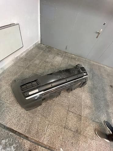 Arxa, Land Rover Range Rover 2016 il, Almaniya, Ünvandan götürmə