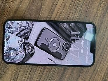 ipad 6: IPhone 13, 128 GB, Qara, Face ID — 4