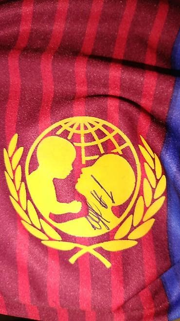 messi: ŞAHRUDİN İMZALI FUTBOLKA ENDİRİM EDILİR Məhsul: Futbol köynəyi – — 2