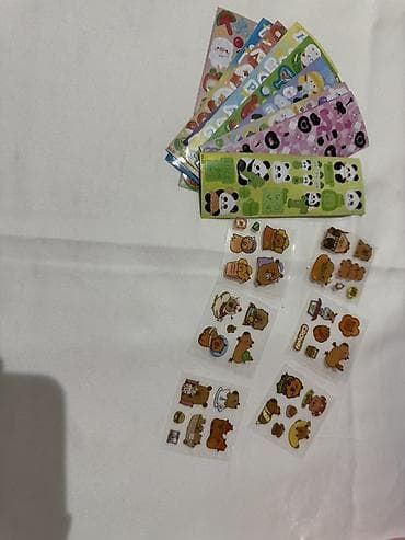 Rəngarəng stiker dəsti Kargoyla bir yerdə 6 azn Yanında hədiyyələr — 2