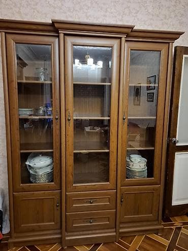 Klassik üslubda qonaq otağı üçün vitrinli mebel dəsti - Material — 3